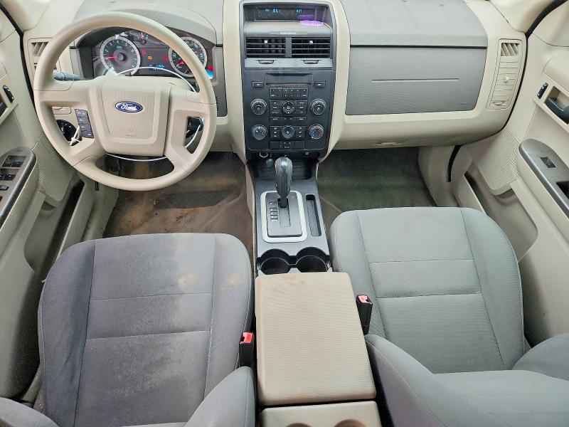 69247446 :رقم المزاد ، 1FMCU9C76AKD17281         vin ، 2010 Ford Escape مزاد بيع