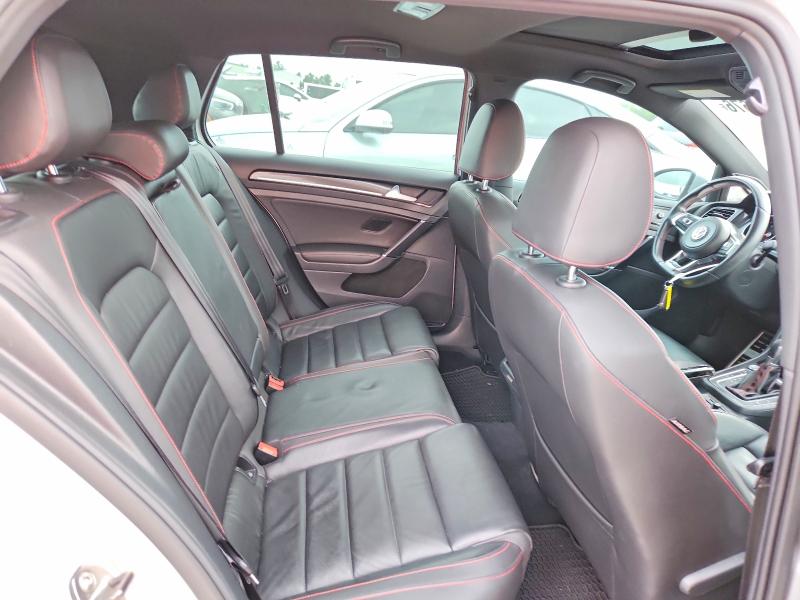 Продаж на аукціоні авто 2015 Volkswagen Gti, vin: 3VW4T7AU9FM030815, номер лоту: 69428676