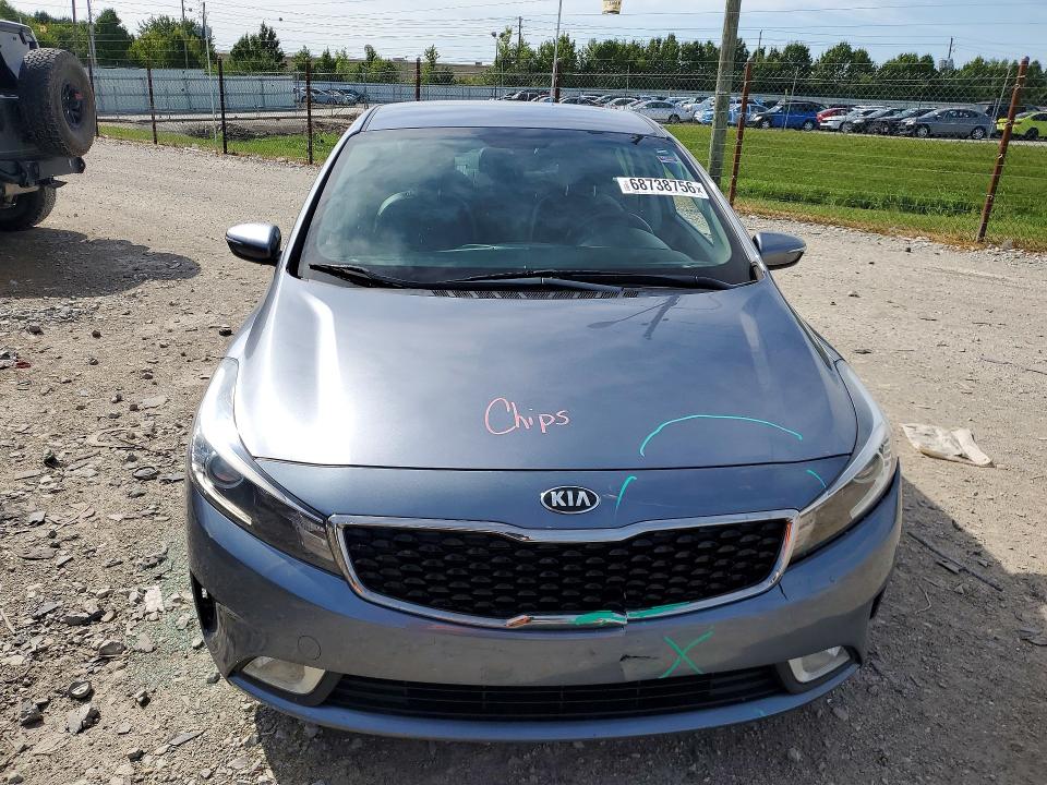 68738756 :رقم المزاد ، 3KPFL4A88HE110665         vin ، 2017 Kia Forte مزاد بيع