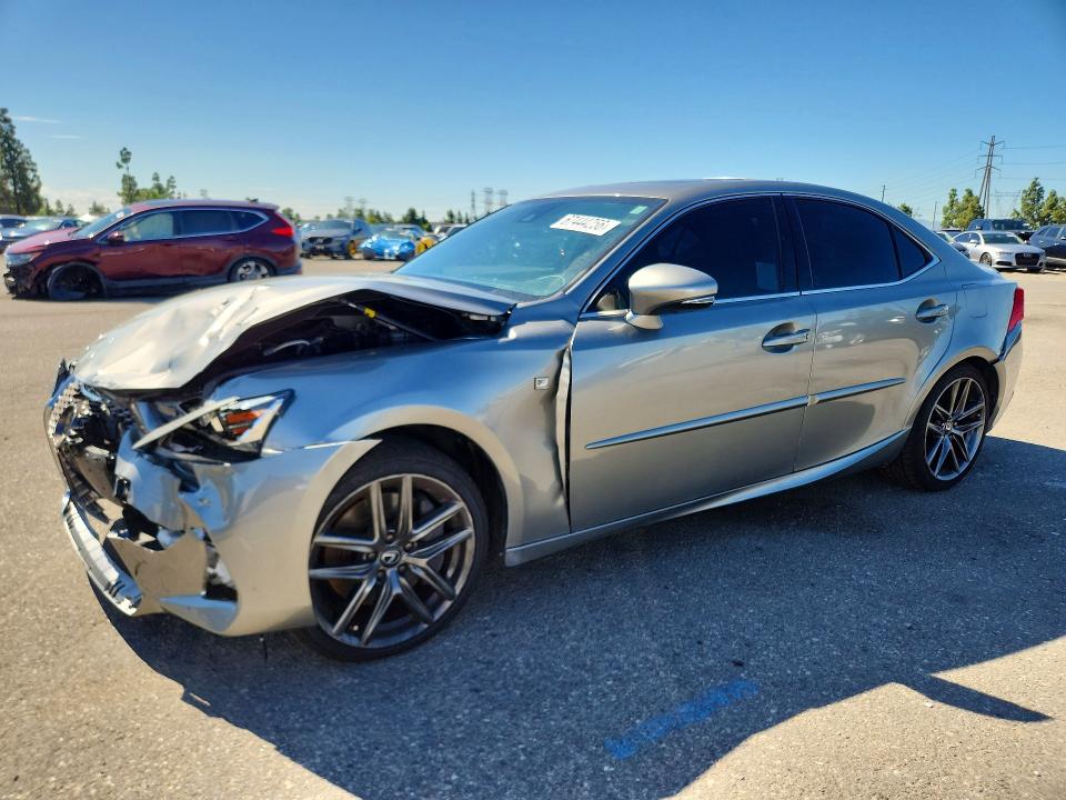 67444256 :رقم المزاد ، JTHBA1D29K5099980 vin ، 2019 Lexus Is مزاد بيع