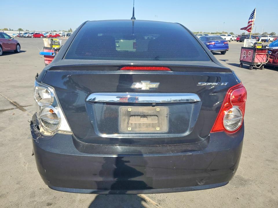 2014 Chevrolet Sonic მანქანა იყიდება აუქციონზე, vin: 1G1JC5SG5E4126494, აუქციონის ნომერი: 70949466