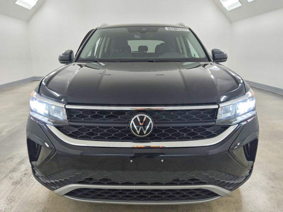 Продажа на аукционе авто 2024 Volkswagen Taos, vin: 3VVUX7B27RM059188, номер лота: 70313966
