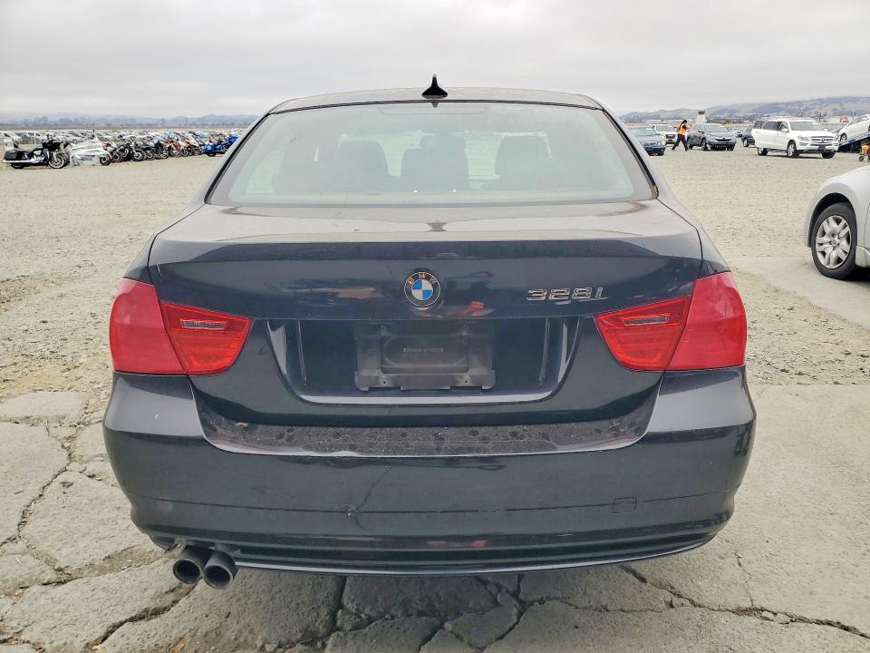 2011 Bmw 328 მანქანა იყიდება აუქციონზე, vin: WBAPK7C53BA817207, აუქციონის ნომერი: 68973566