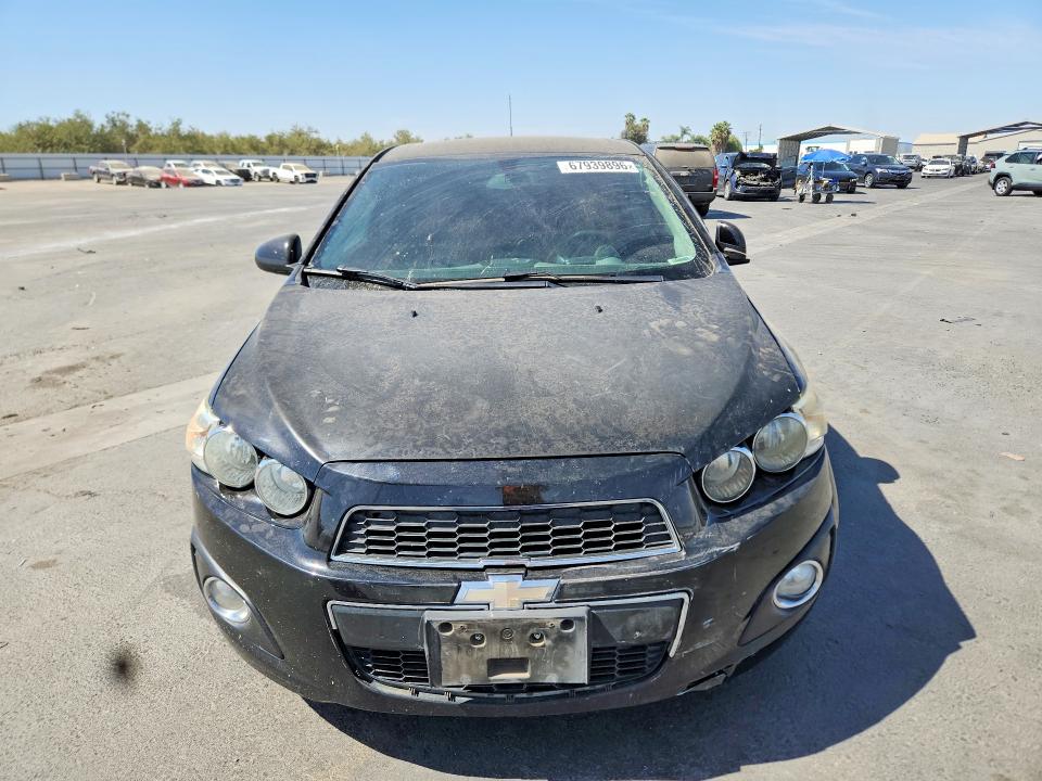 67939896 :رقم المزاد ، 1G1JE5SB1G4146825 vin ، 2016 Chevrolet Sonic مزاد بيع