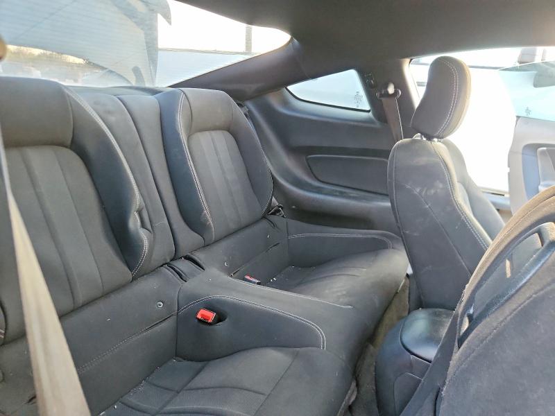 67815236 :رقم المزاد ، 1FA6P8CF3J5165698 vin ، 2018 Ford Mustang مزاد بيع