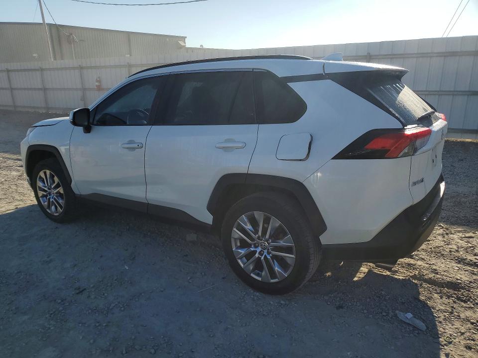 2021 Toyota Rav4 მანქანა იყიდება აუქციონზე, vin: 2T3C1RFVXMW130550, აუქციონის ნომერი: 71015046