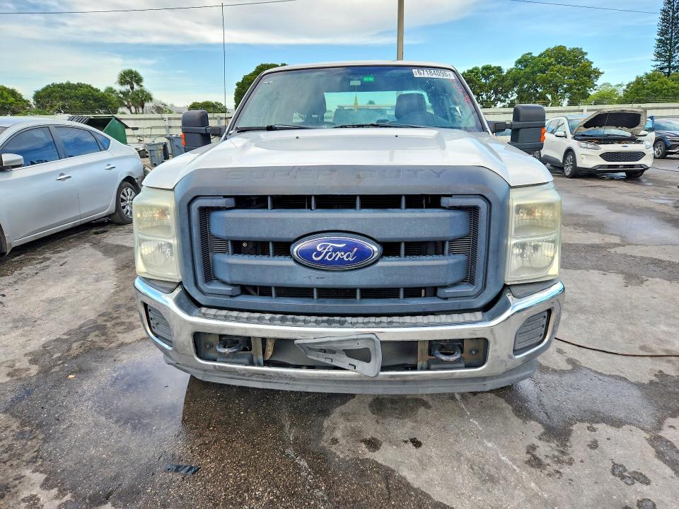 67184096 :رقم المزاد ، 1FT7X2A61GEA42392 vin ، 2016 Ford F250 مزاد بيع
