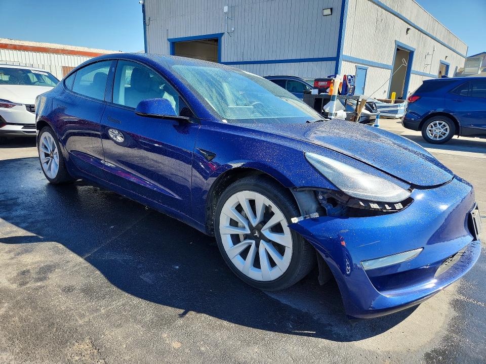 2022 Tesla Model 3 მანქანა იყიდება აუქციონზე, vin: 5YJ3E1EA1NF371067, აუქციონის ნომერი: 70507916