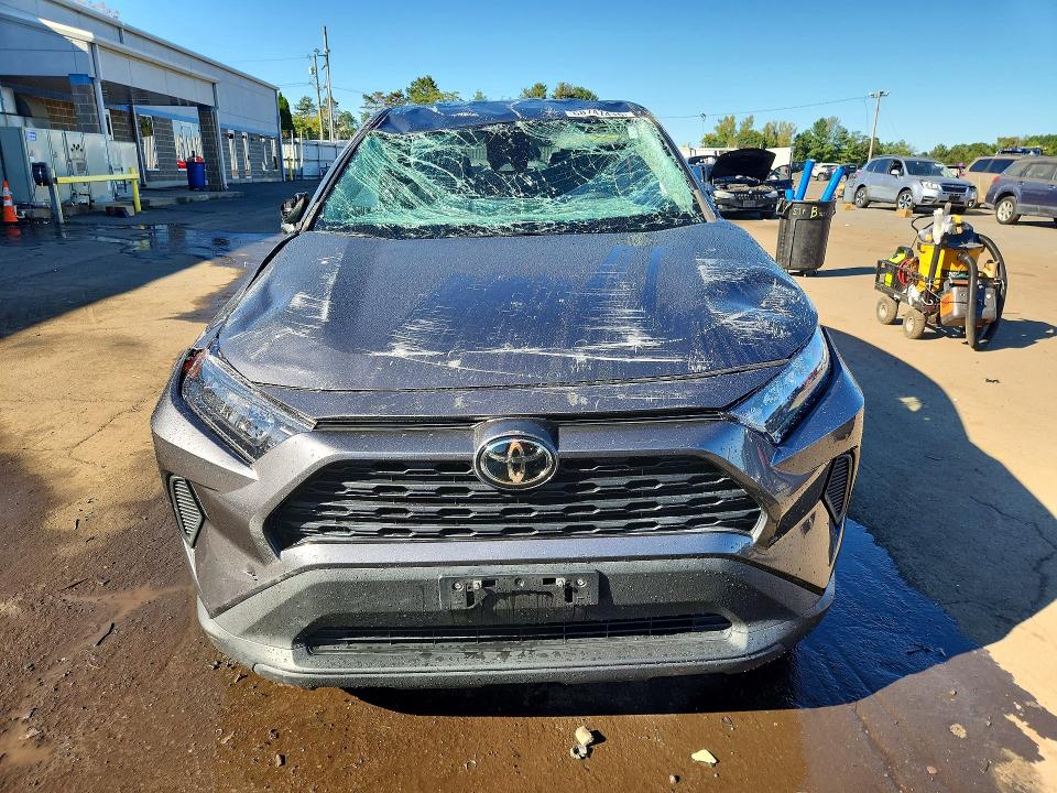 Продаж на аукціоні авто 2022 Toyota Rav4, vin: 2T3F1RFV0NC285642, номер лоту: 68747416