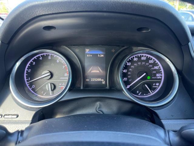 70513206 :رقم المزاد ، 4T1B11HK0KU808910 vin ، 2019 Toyota Camry مزاد بيع