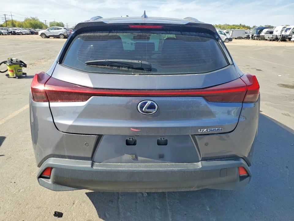 2021 Lexus Ux მანქანა იყიდება აუქციონზე, vin: JTHP9JBHXM2043363, აუქციონის ნომერი: 69569356