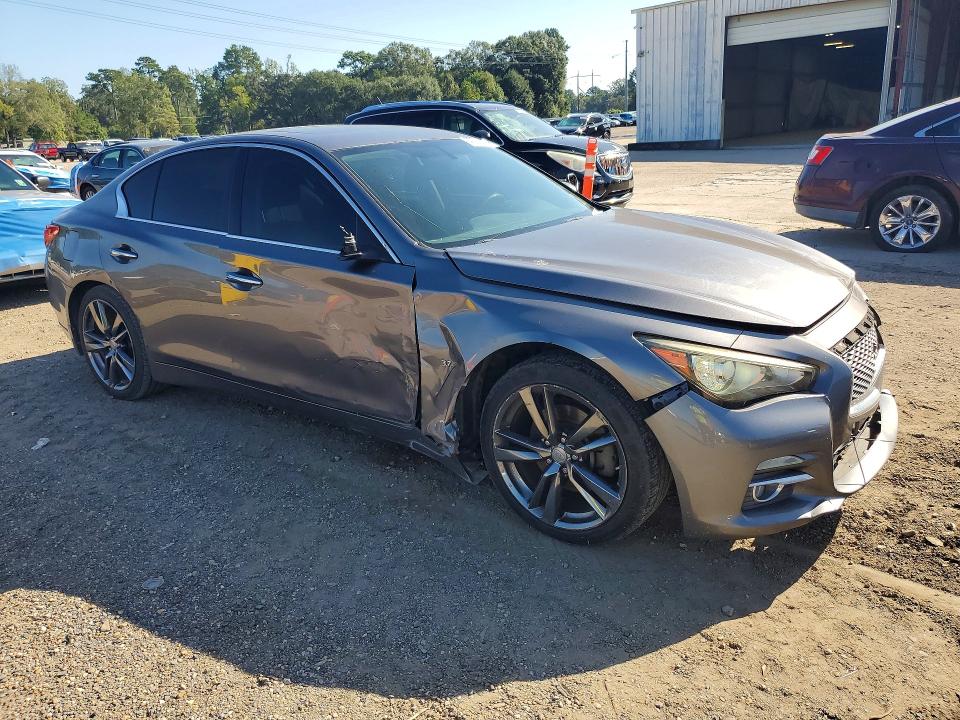 69575846 :رقم المزاد ، JN1BV7AP1FM330555 vin ، 2015 Infiniti Q50 مزاد بيع