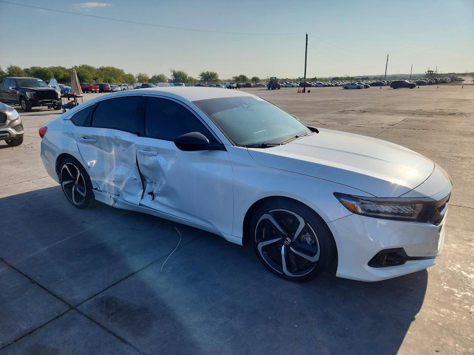 67478966 :رقم المزاد ، 1HGCV1F33NA008358 vin ، 2022 Honda Accord مزاد بيع