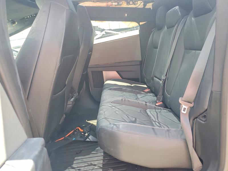 67429086 :رقم المزاد ، 7G2CEHED8RA022443 vin ، 2024 Tesla Cybertruck مزاد بيع