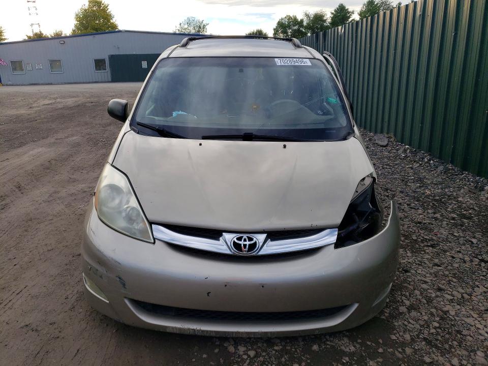 70289496 :رقم المزاد ، 5TDZK22C28S155937 vin ، 2008 Toyota Sienna مزاد بيع