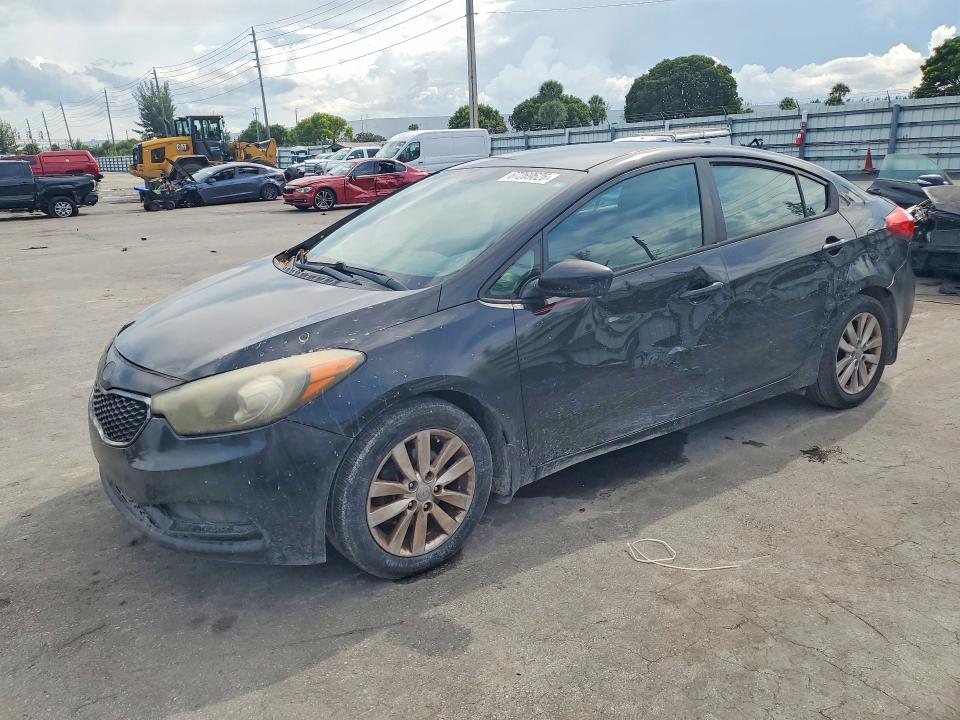 2015 Kia Forte მანქანა იყიდება აუქციონზე, vin: KNAFK4A6XF5284972, აუქციონის ნომერი: 67269626