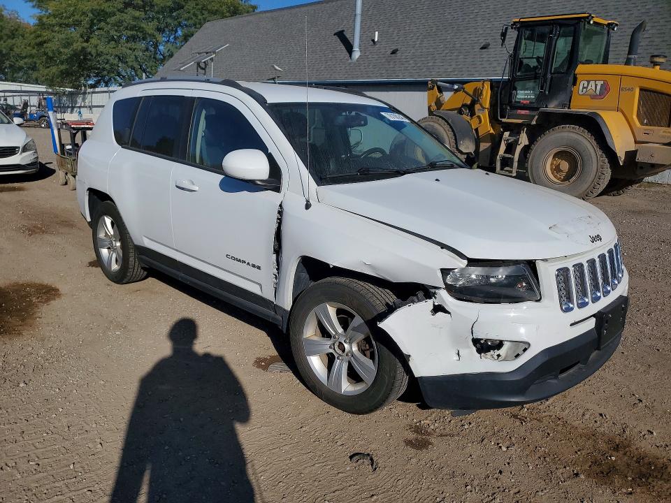 Продаж на аукціоні авто 2015 Jeep Compass, vin: 1C4NJDEBXFD259441, номер лоту: 70108246