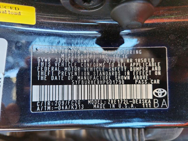 70912806 :رقم المزاد ، 5YFBURHE8HP601790 vin ، 2017 Toyota Corolla مزاد بيع