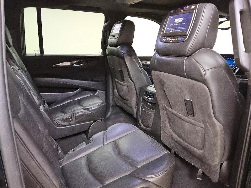 69399416 :رقم المزاد ، 1GYS4UKJ4FR598666 vin ، 2015 Cadillac Escalade مزاد بيع