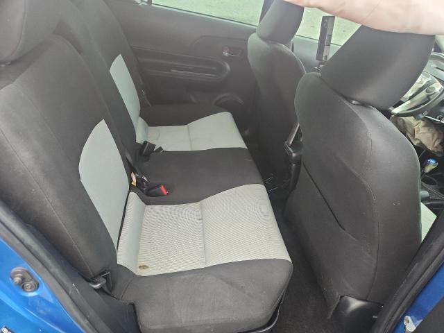Продаж на аукціоні авто 2015 Toyota Prius C, vin: JTDKDTB3XF1576333, номер лоту: 69303296