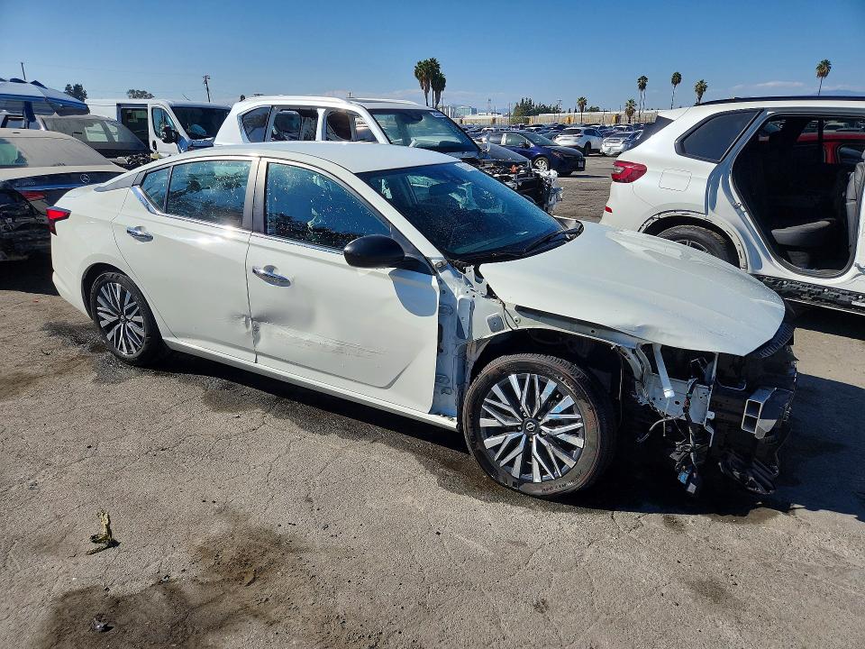 Продаж на аукціоні авто 2025 Nissan Altima, vin: 1N4BL4DV6SN393995, номер лоту: 70283826