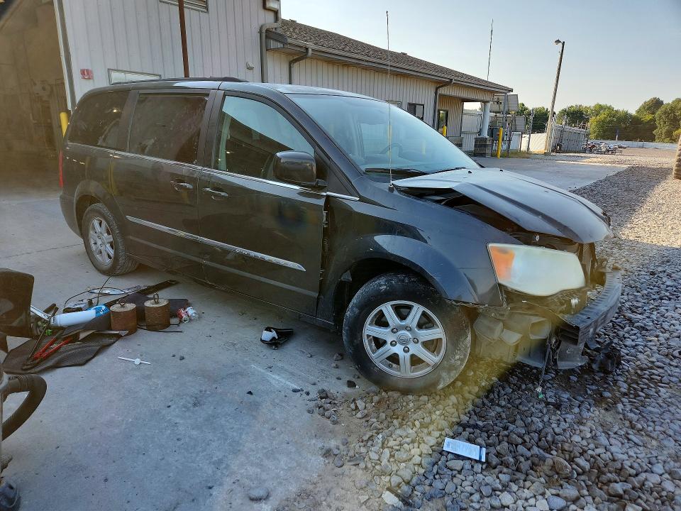 67399896 :رقم المزاد ، 2A4RR5DG3BR723247 vin ، 2011 Chrysler Town & Country مزاد بيع