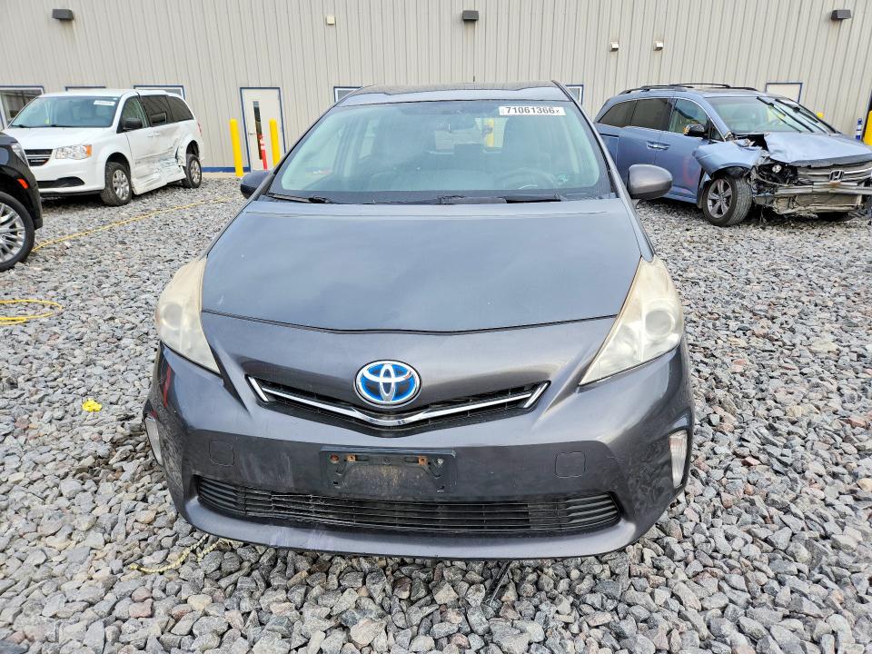 Продажа на аукционе авто 2013 Toyota Prius V, vin: JTDZN3EU0D3222967, номер лота: 71061366
