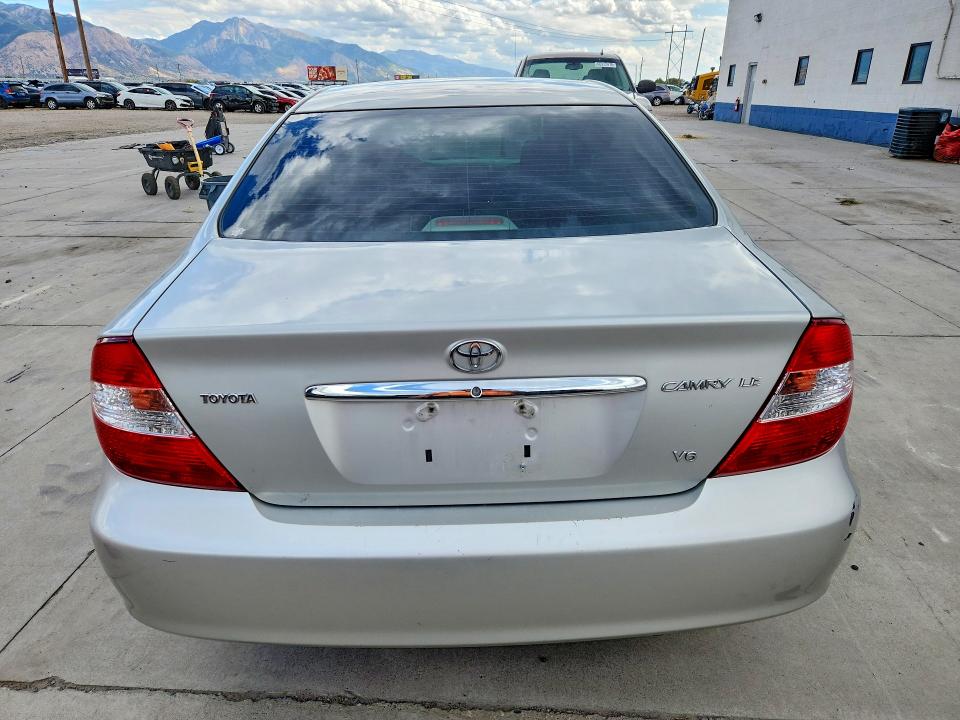 67187726 :رقم المزاد ، 4T1BF32K72U024312 vin ، 2002 Toyota Camry مزاد بيع