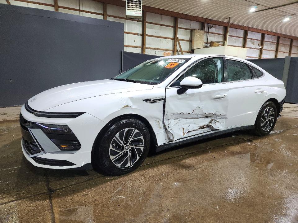 Продаж на аукціоні авто 2026 Hyundai Sonata Hybrid, vin: KMHL24JJ4TA147082, номер лоту: 69573116