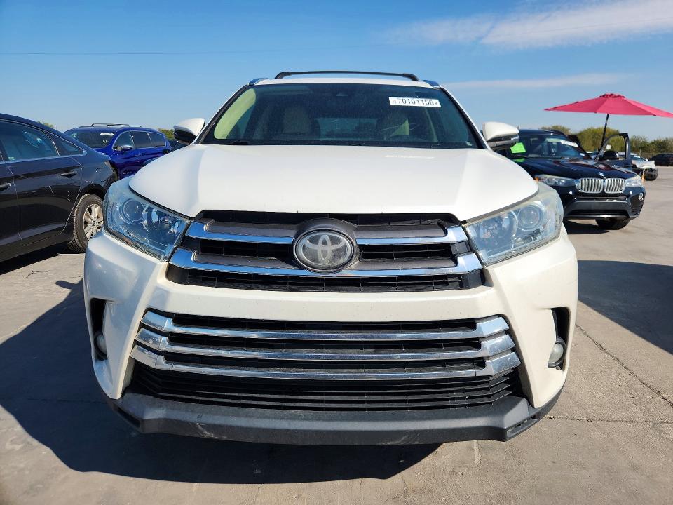 Продаж на аукціоні авто 2018 Toyota Highlander, vin: 5TDYZRFH4JS237695, номер лоту: 70101156