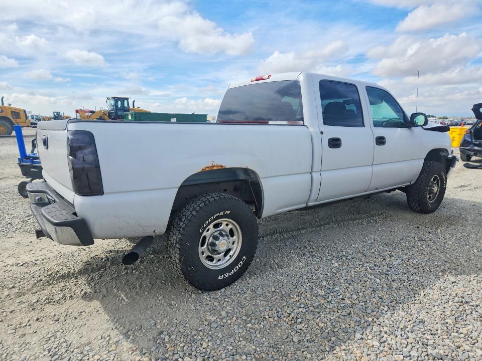 Продажа на аукционе авто 2002 Chevrolet Silverado, vin: 1GCHK23G82F130996, номер лота: 70632026