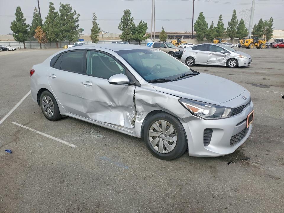 68653796 :رقم المزاد ، 3KPA24AD1LE328367 vin ، 2020 Kia Rio مزاد بيع