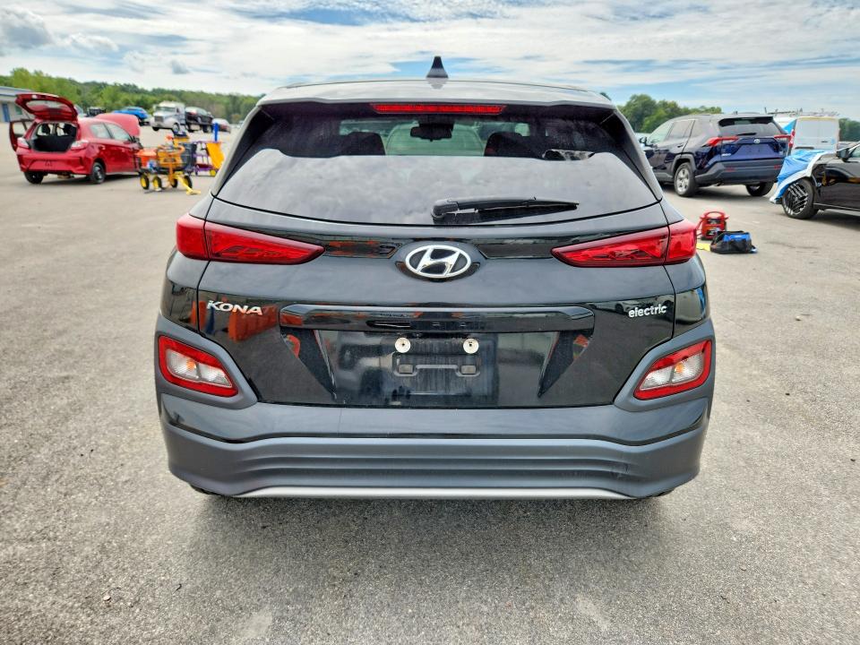 67842386 :رقم المزاد ، KM8K23AG6MU132965 vin ، 2021 Hyundai Kona مزاد بيع