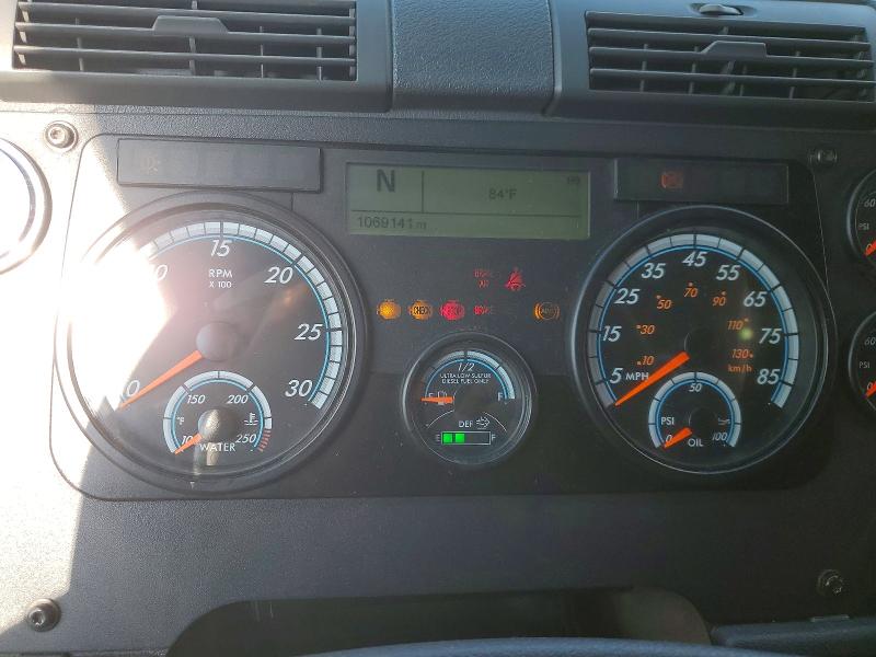 2016 Freightliner Cascadia 125 მანქანა იყიდება აუქციონზე, vin: 3AKJGLDR4GSGT9551, აუქციონის ნომერი: 67849086
