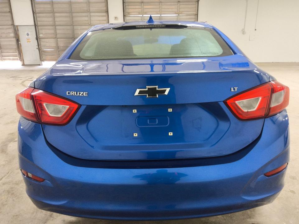 Продаж на аукціоні авто 2018 Chevrolet Cruze, vin: 1G1BE5SM2J7111741, номер лоту: 65229046