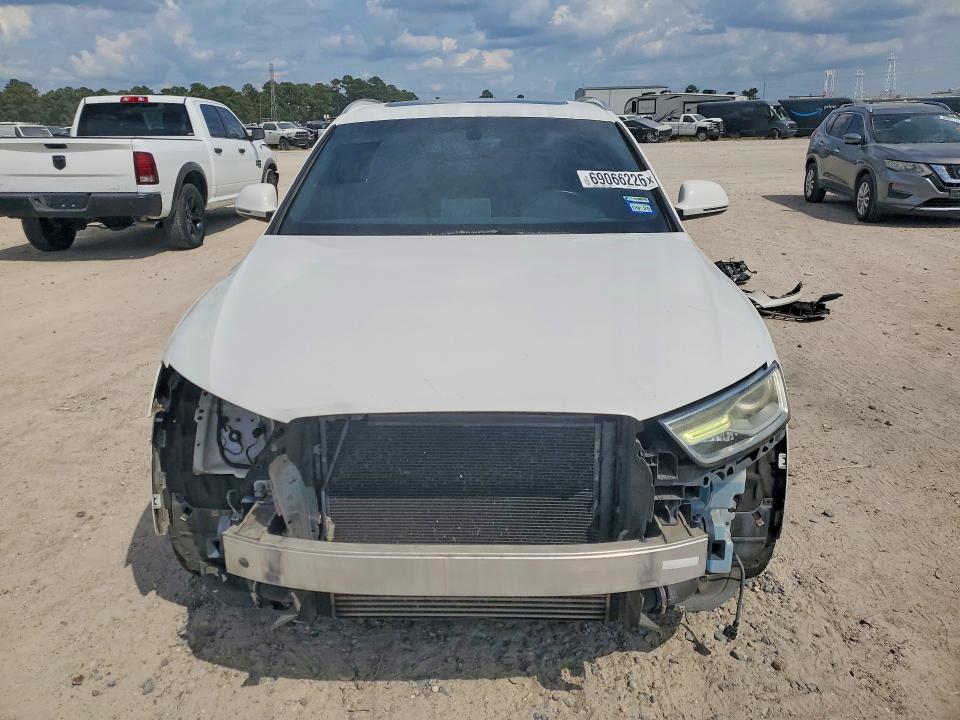 2018 Audi Q3 მანქანა იყიდება აუქციონზე, vin: WA1BCCFS8JR012611, აუქციონის ნომერი: 69066226