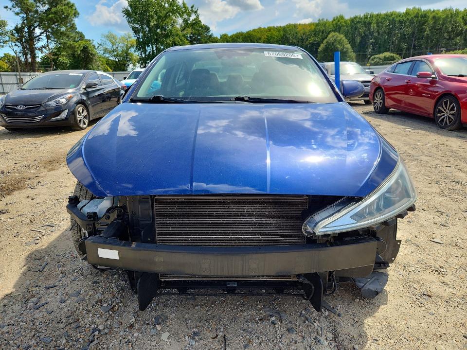2020 Hyundai Elantra მანქანა იყიდება აუქციონზე, vin: 5NPD84LF7LH542656, აუქციონის ნომერი: 67069206