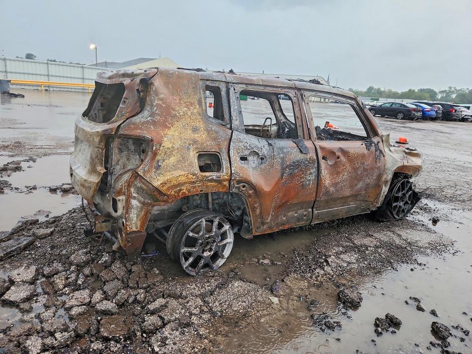 69635746 :رقم المزاد ، ZACNJBBB3LPL32443 vin ، 2020 Jeep Renegade مزاد بيع