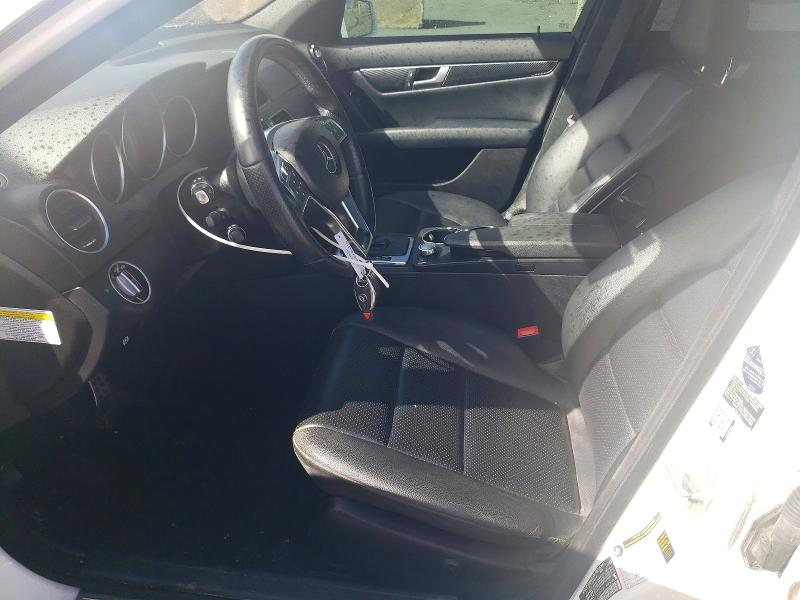 2014 Mercedes-benz C მანქანა იყიდება აუქციონზე, vin: WDDGF8AB8EG252689, აუქციონის ნომერი: 68991246