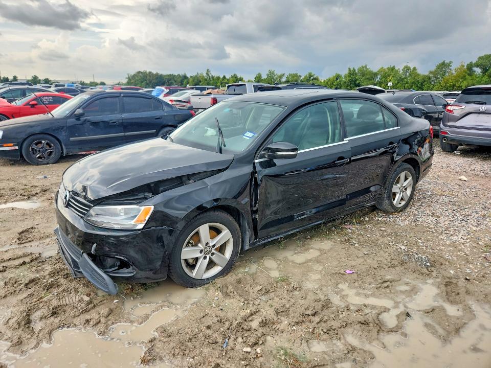 2013 Volkswagen Jetta მანქანა იყიდება აუქციონზე, vin: 3VWLL7AJ3DM374266, აუქციონის ნომერი: 67464696