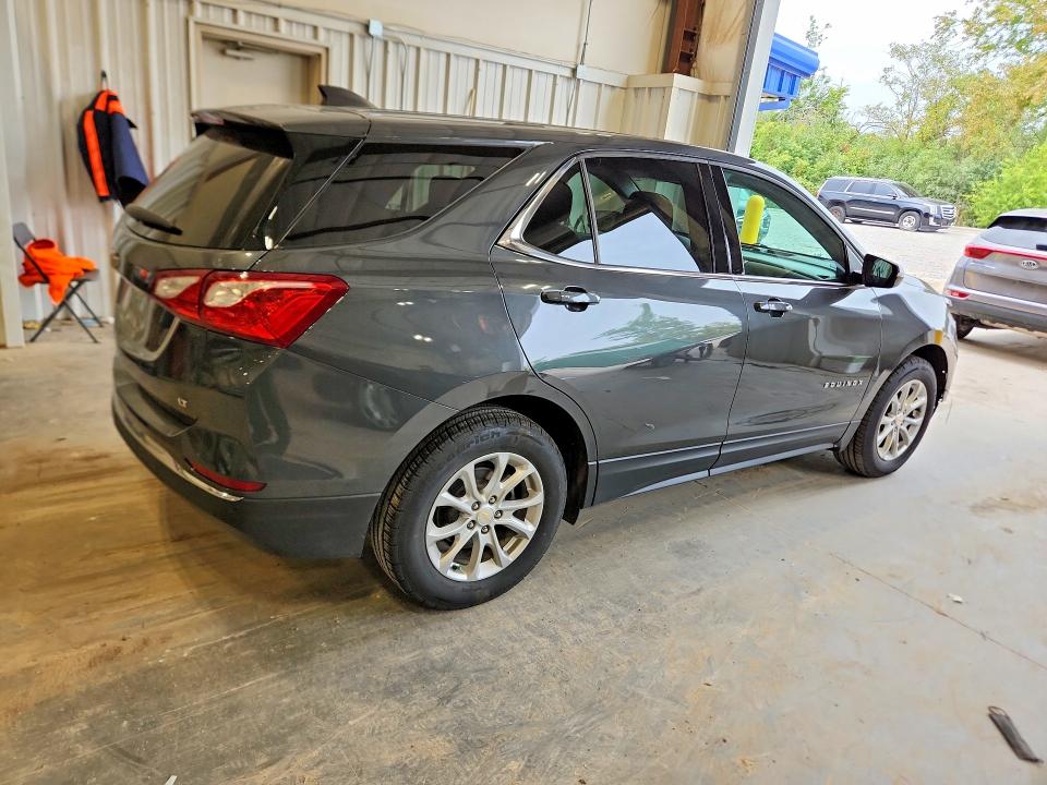 Продаж на аукціоні авто 2018 Chevrolet Equinox, vin: 2GNAXJEV7J6325819, номер лоту: 69878476