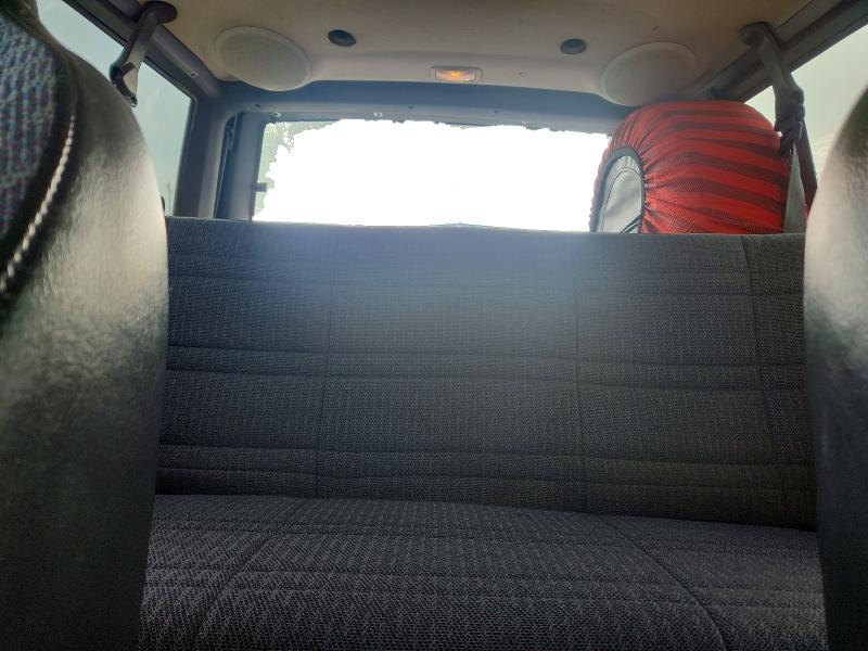 70215166 :رقم المزاد ، 1J4FF48S2YL148368 vin ، 2000 Jeep Cherokee مزاد بيع