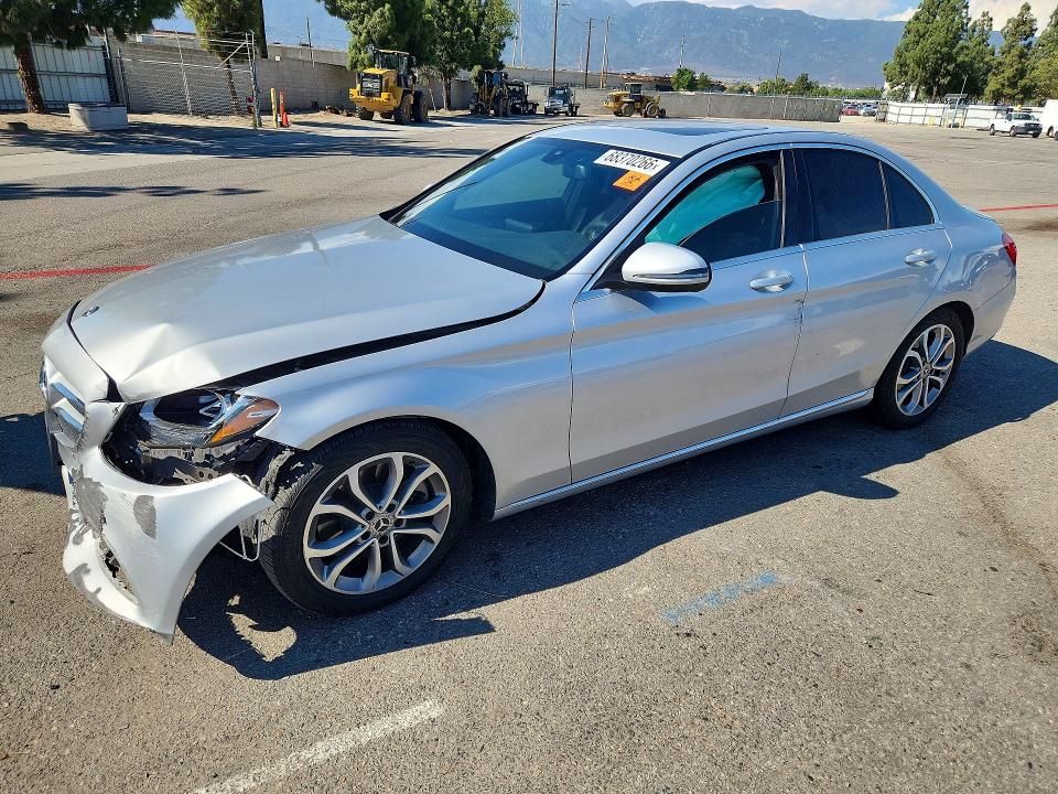 68370266 :رقم المزاد ، 55SWF4JB0JU237024 vin ، 2018 Mercedes-benz C مزاد بيع