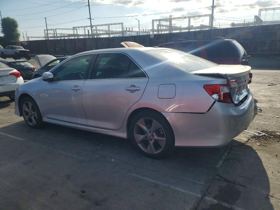 Aukcja sprzedaży 2012 Toyota Camry, vin: 4T1BK1FK7CU518357, numer aukcji: 69986036