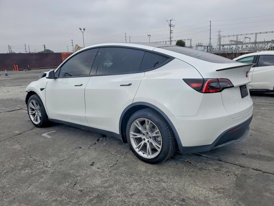 2020 Tesla Model Y მანქანა იყიდება აუქციონზე, vin: 5YJYGDEE2LF044999, აუქციონის ნომერი: 70368516