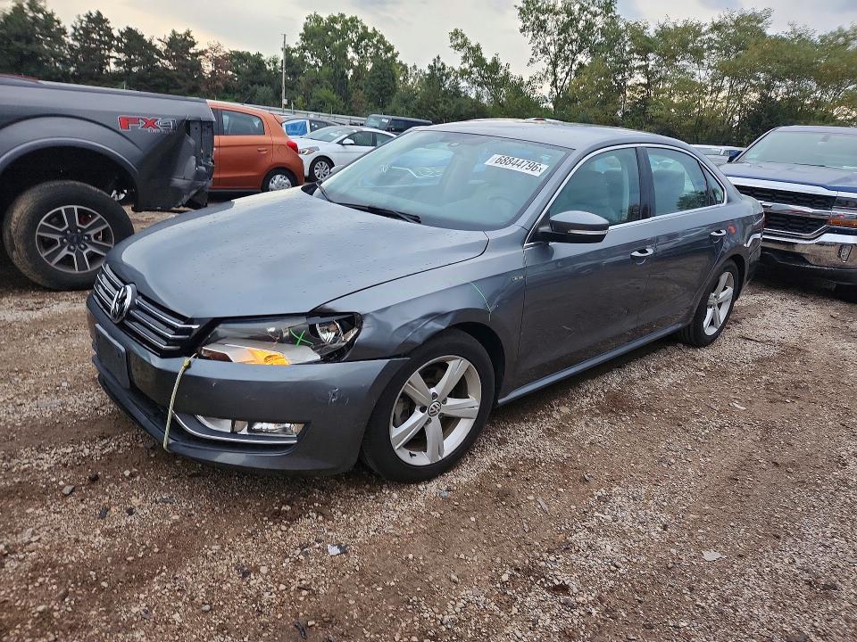 2015 Volkswagen Passat მანქანა იყიდება აუქციონზე, vin: 1VWAT7A36FC103246, აუქციონის ნომერი: 68844796