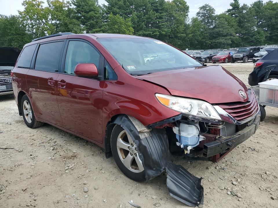 Продаж на аукціоні авто 2015 Toyota Sienna, vin: 5TDKK3DC5FS653387, номер лоту: 68074096