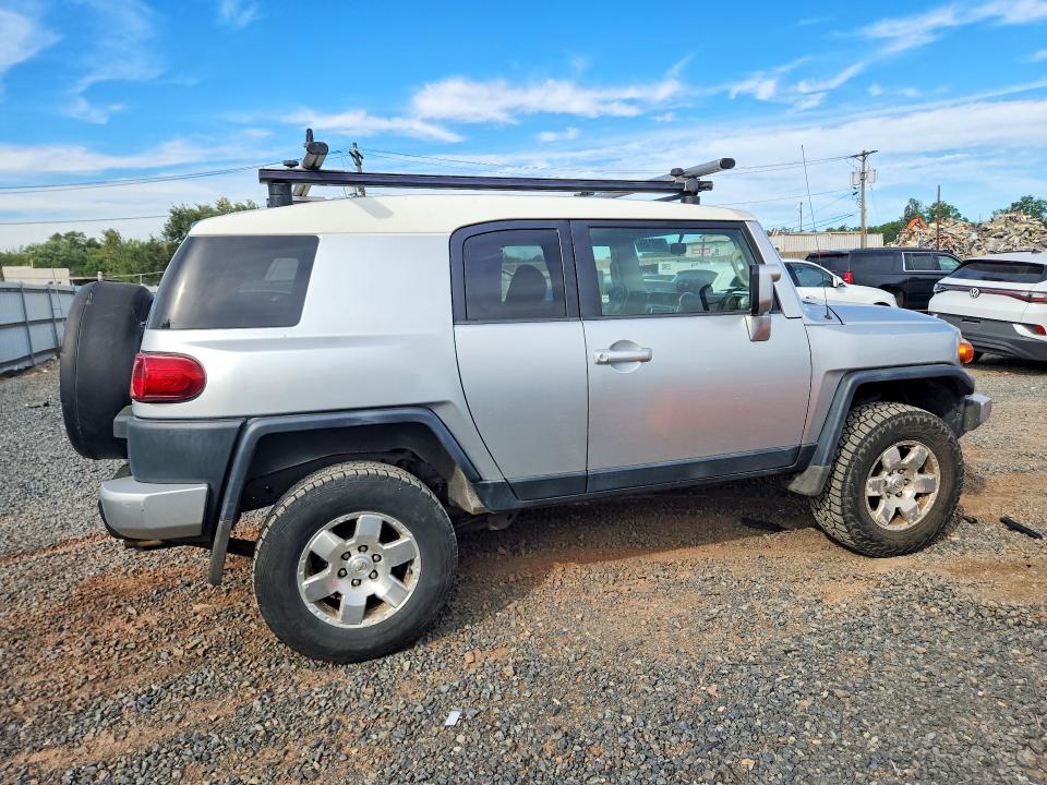 2007 Toyota Fj Cruiser მანქანა იყიდება აუქციონზე, vin: JTEBU11F570055099, აუქციონის ნომერი: 70501466