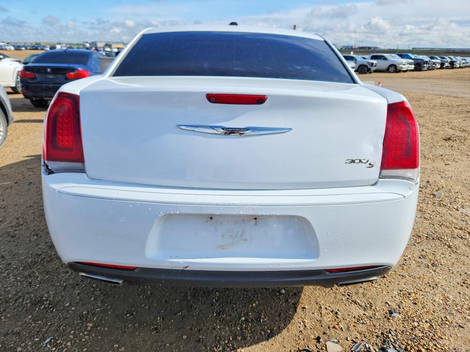 Продаж на аукціоні авто 2016 Chrysler 300, vin: 2C3CCABG4GH231434, номер лоту: 67430556
