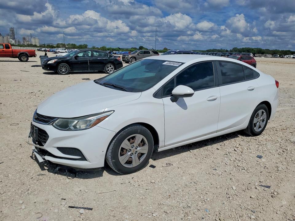 68669036 :رقم المزاد ، 1G1BC5SM2H7252888 vin ، 2017 Chevrolet Cruze مزاد بيع